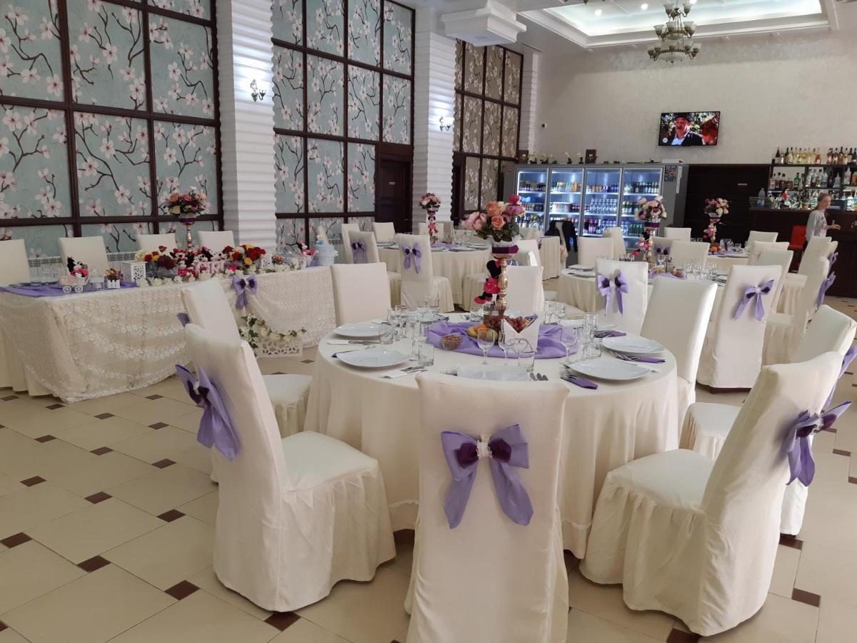 Hotel Ro&Mario Barlad Bîrlad 外观 照片