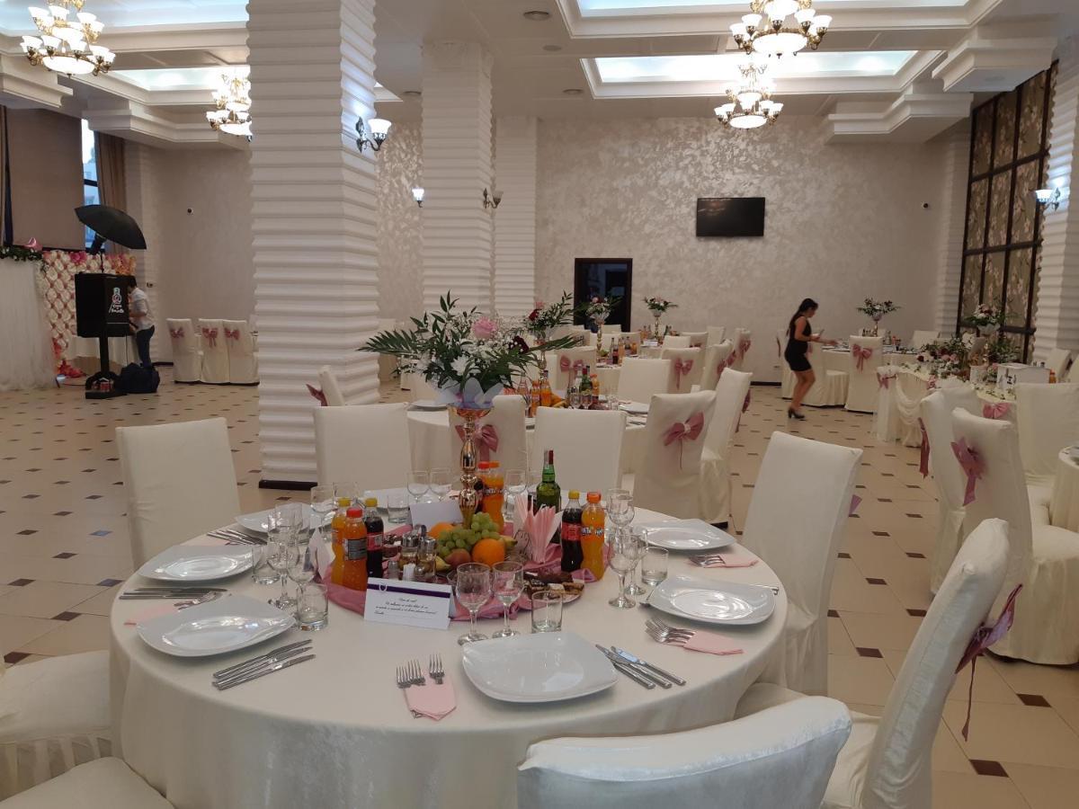 Hotel Ro&Mario Barlad Bîrlad 外观 照片