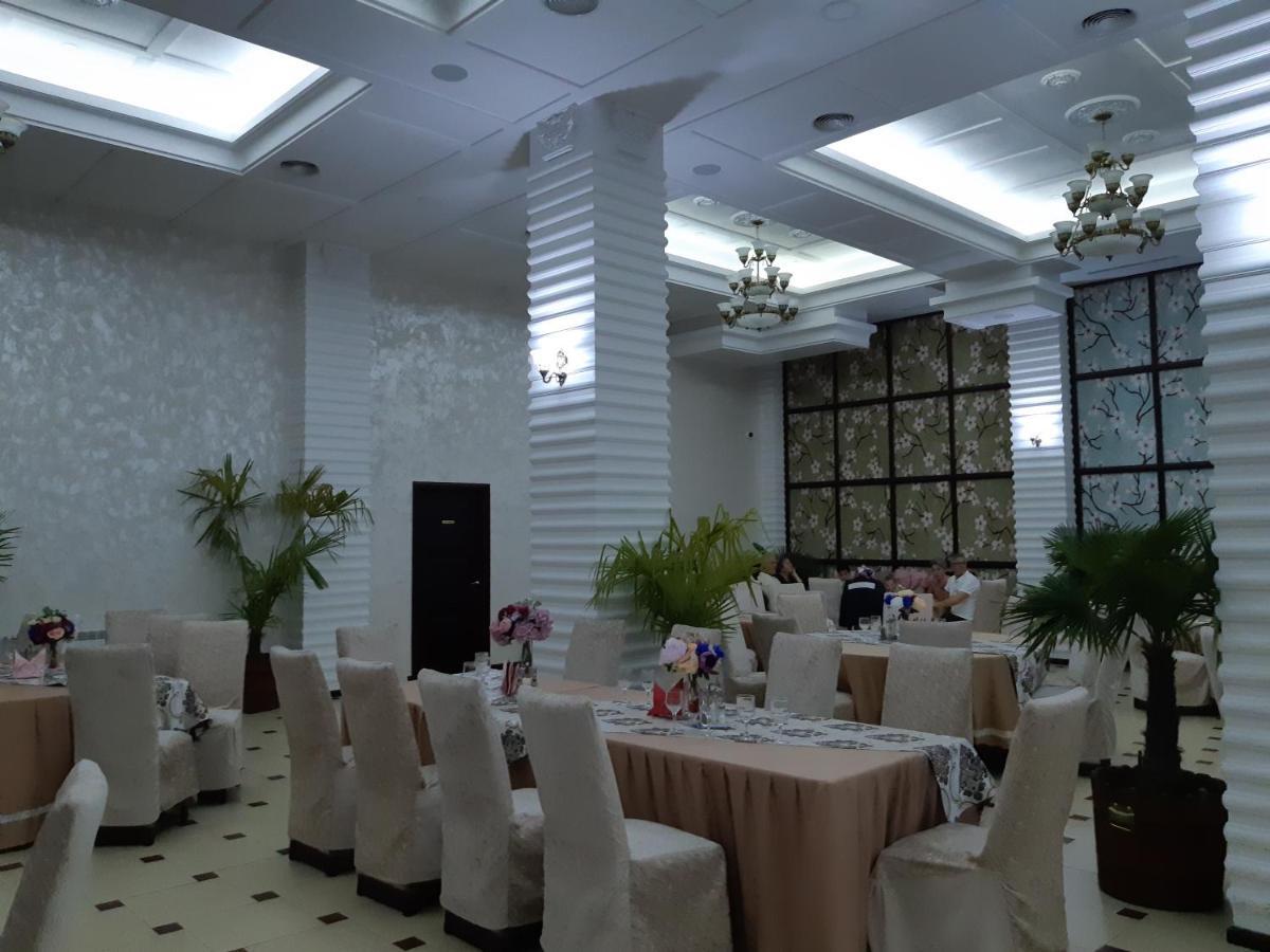 Hotel Ro&Mario Barlad Bîrlad 外观 照片